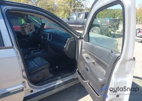 2009 Jeep Grand Cherokee Laredo from USA, damaged, VIN 1J8GR48K69C526431